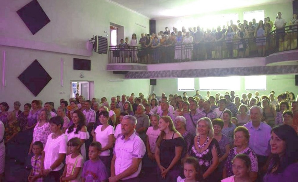 Понад 200 мешканців Бібреччини змогли відвідати концерт суперфіналіста проекту 